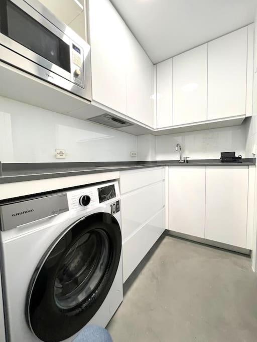 Precioso Estudio En Barajas, A Un Paso Del Metro Apartamento